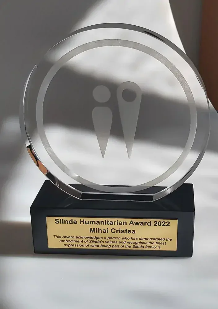 Plaketa - Deska kulatá s černým podstavcem S