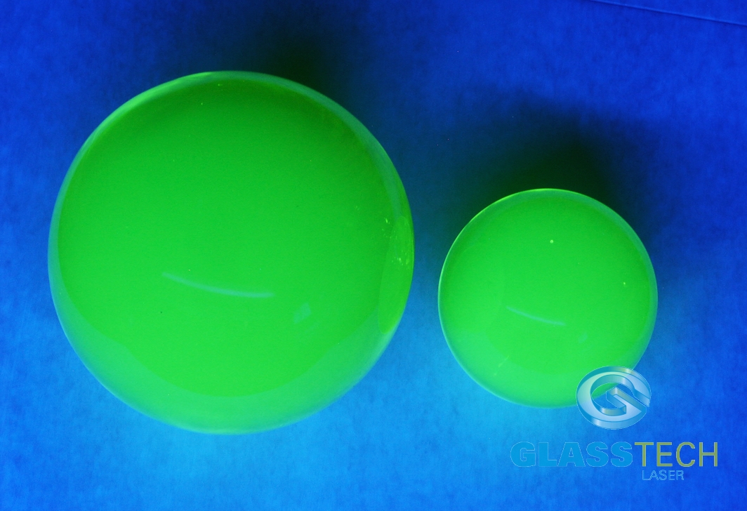 Koule z uranového skla, 65 mm, svítící pod UV paprsky
