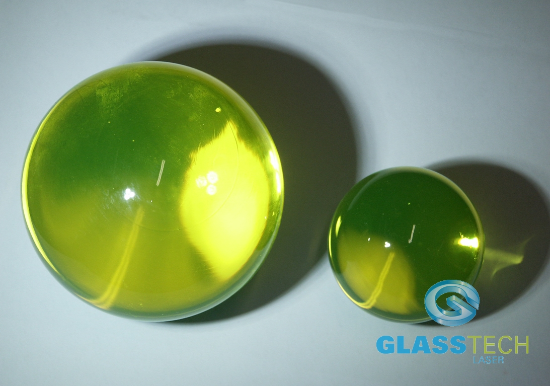Koule z uranového skla, 65 mm, svítící pod UV paprsky