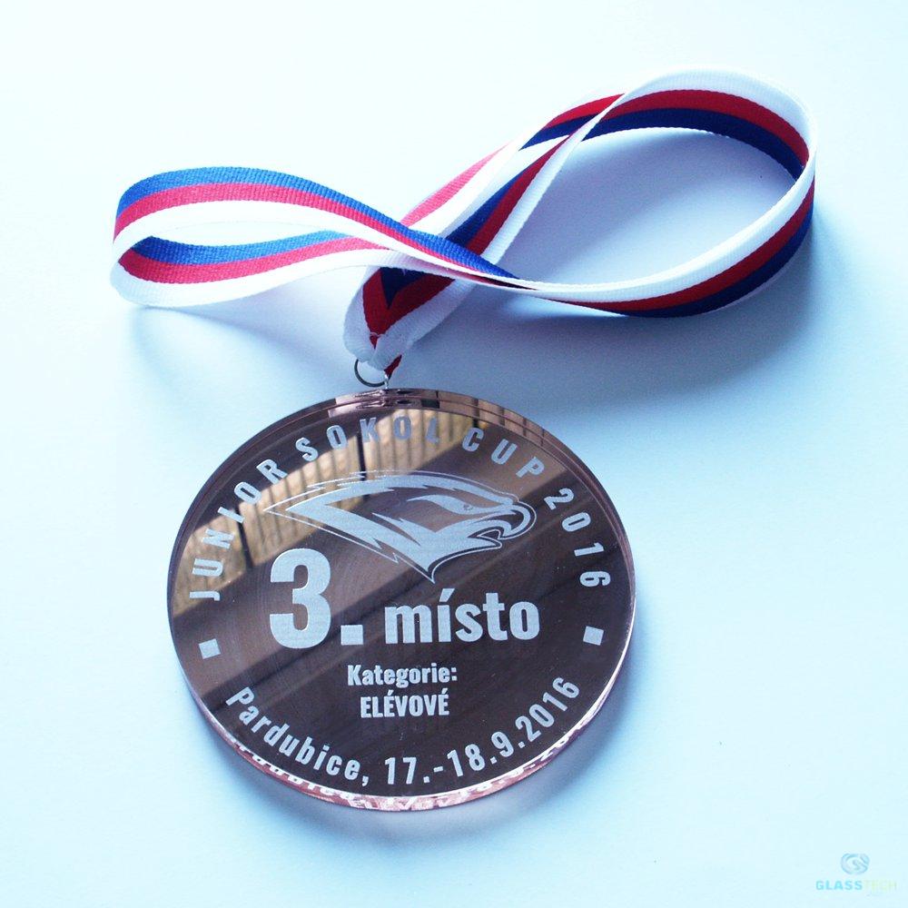 Skl. medaile, průměr 60 mm, síla skla 8 mm