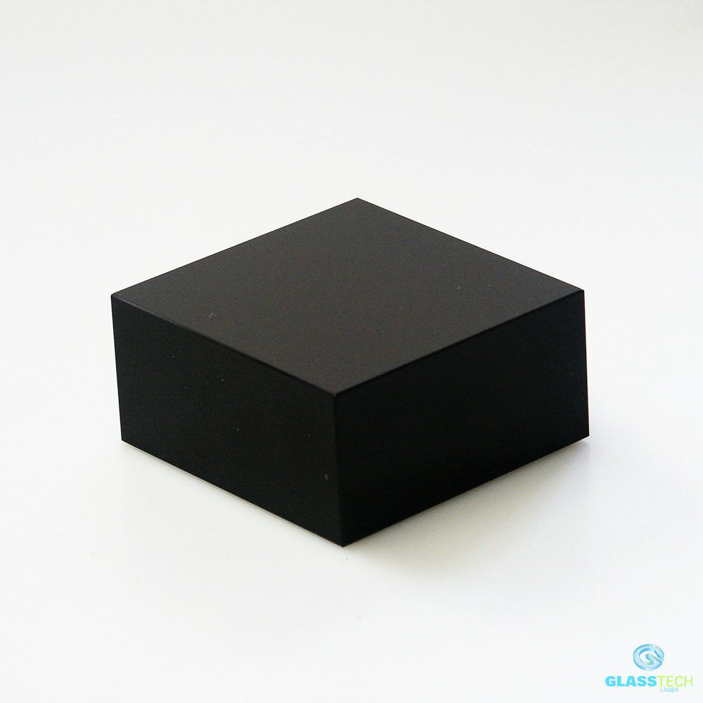 Černý kvádr 80 x 80 x 50 mm
