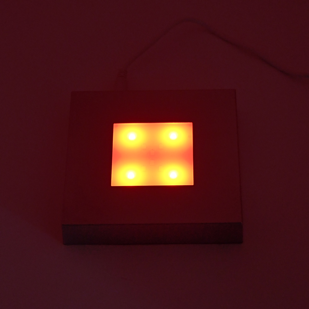 LED stojánek stříbrný na skl. kostky 100 - 120 mm