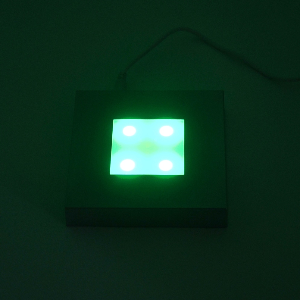 LED stojánek stříbrný na skl. kostky 100 - 120 mm