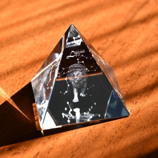 3D znamení LVA - skl.pyramidě 60 mm