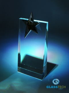 Skleněná trofej hvězda - M