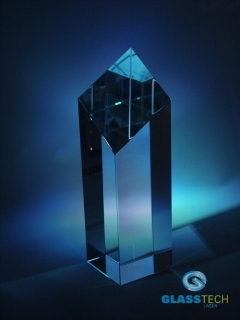 Skleněná trofej Čtyřhran - L